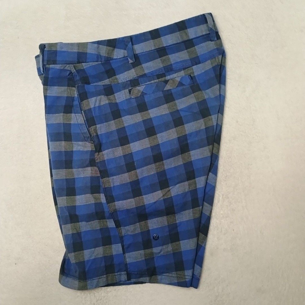 Lululemon Shorts Mens 36 Blue Plaid Golf 10" Chino Performance Stretch Work